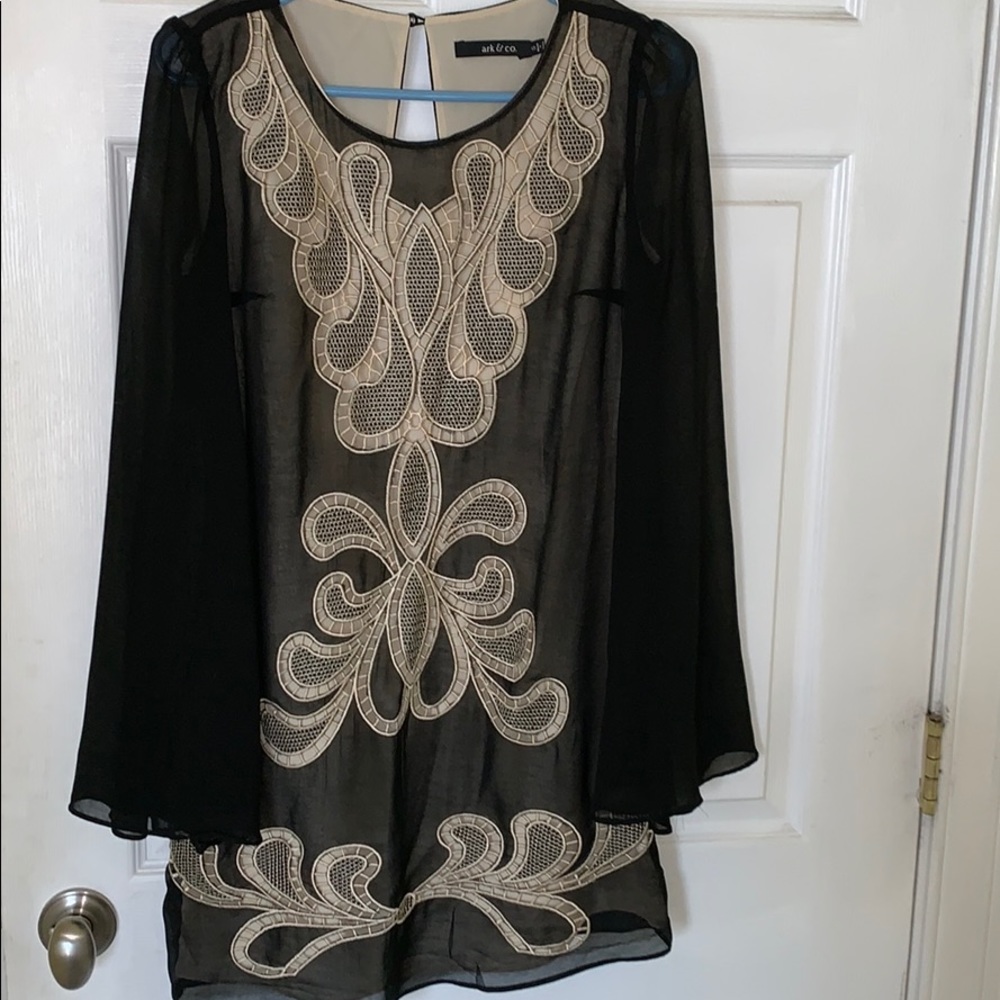 Hope’s Bell Sleeve Mesh Dress • Size Small